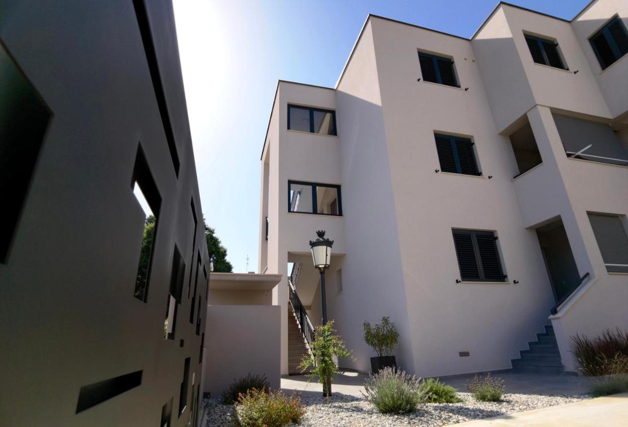 Stay In The Heart Of Porec - 50M To The Beach Buitenkant foto