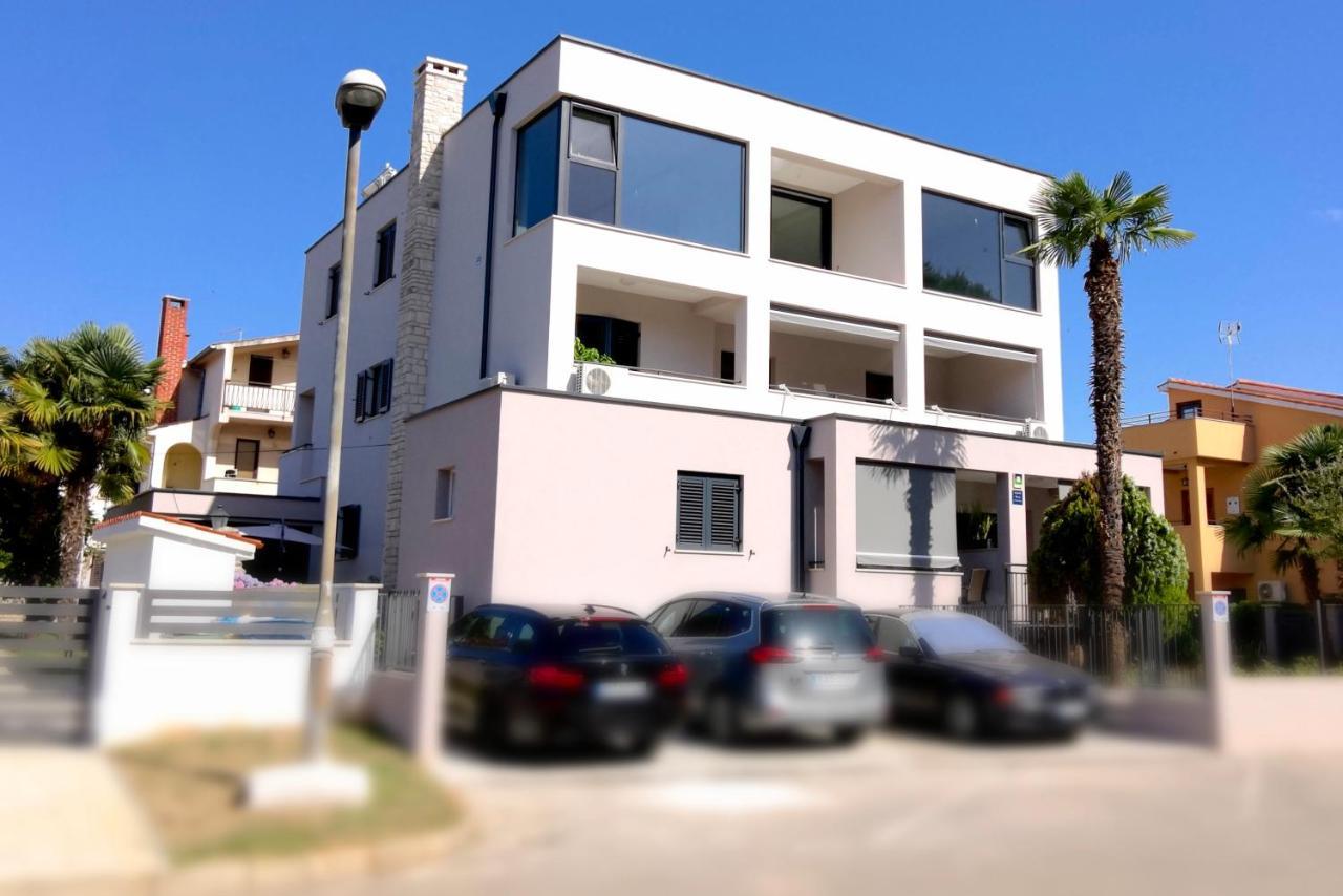 Stay In The Heart Of Porec - 50M To The Beach Buitenkant foto