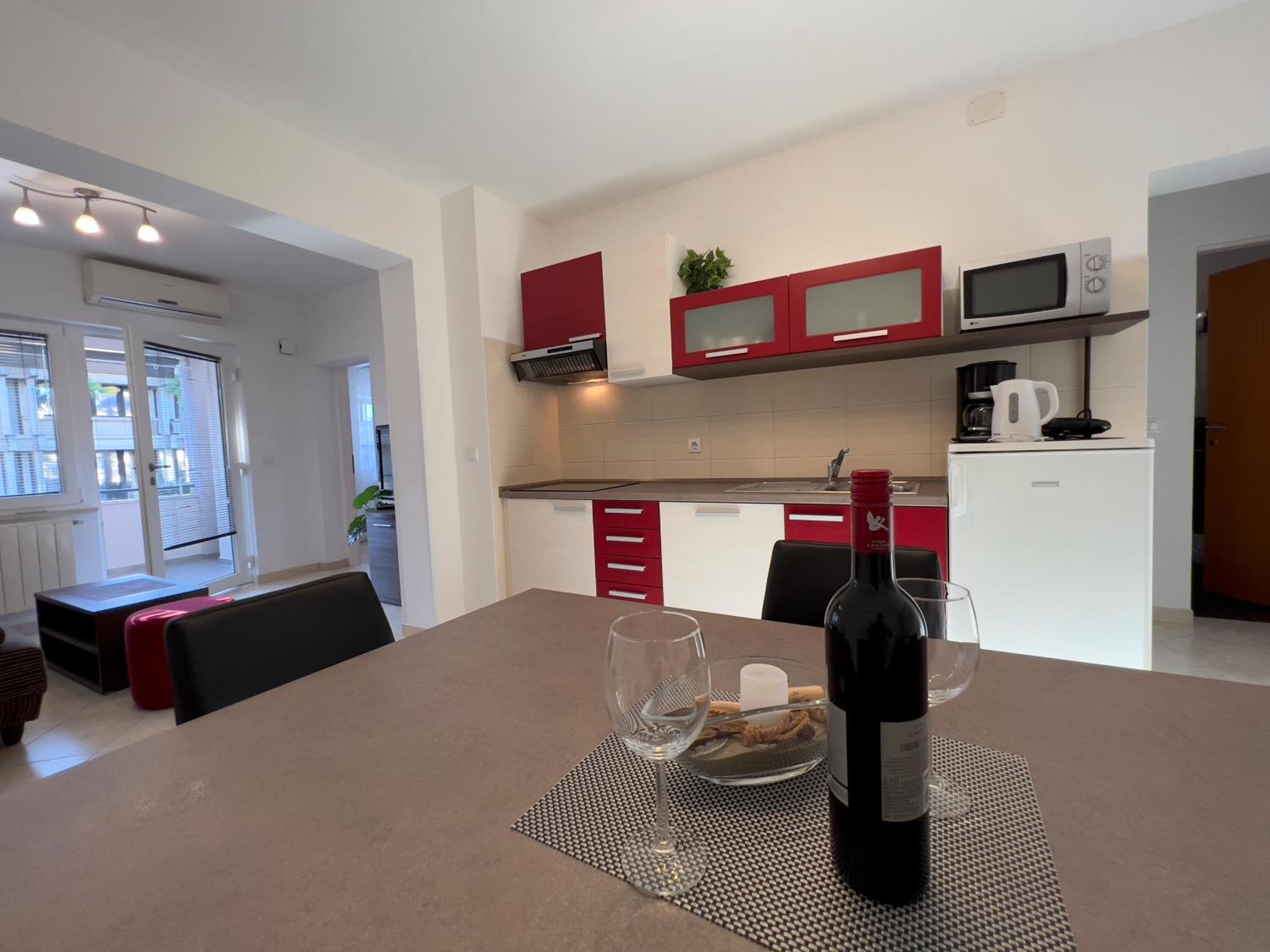 Stay In The Heart Of Porec - 50M To The Beach Buitenkant foto