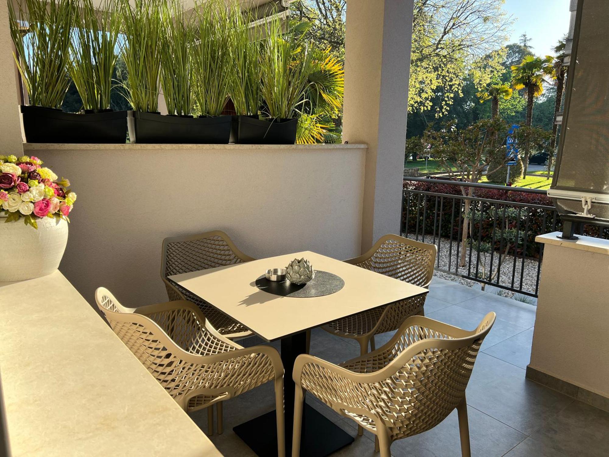 Stay In The Heart Of Porec - 50M To The Beach Buitenkant foto